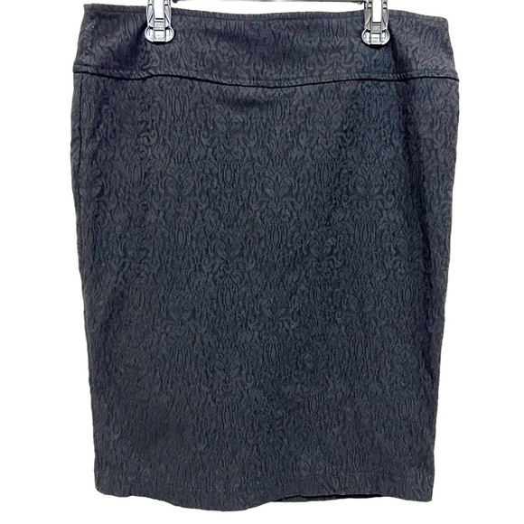 SOHO Apparel Ltd Women’s Black Brocade Print Skirt, Size Medium. - Picture 1 of 7